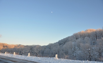 雪景色と月.JPG